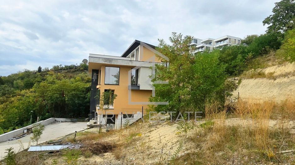 Duplex finisat, 170 mp, teren 250mp, 4 camere, 2 băi, 2 terase, Grigorescu - Poză 3