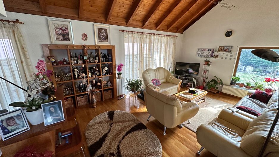 Vila de vanzare zona Braytim - Poză 1