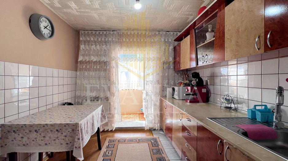 De vanzare 3 camere , decomandat -zona Vasile Alecsandri. - Poză 6