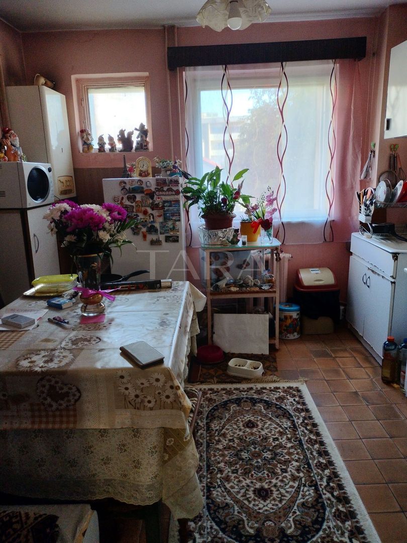 Apartament spațios cu 4 camere în Mărăști – zonă BRD - Poză 3