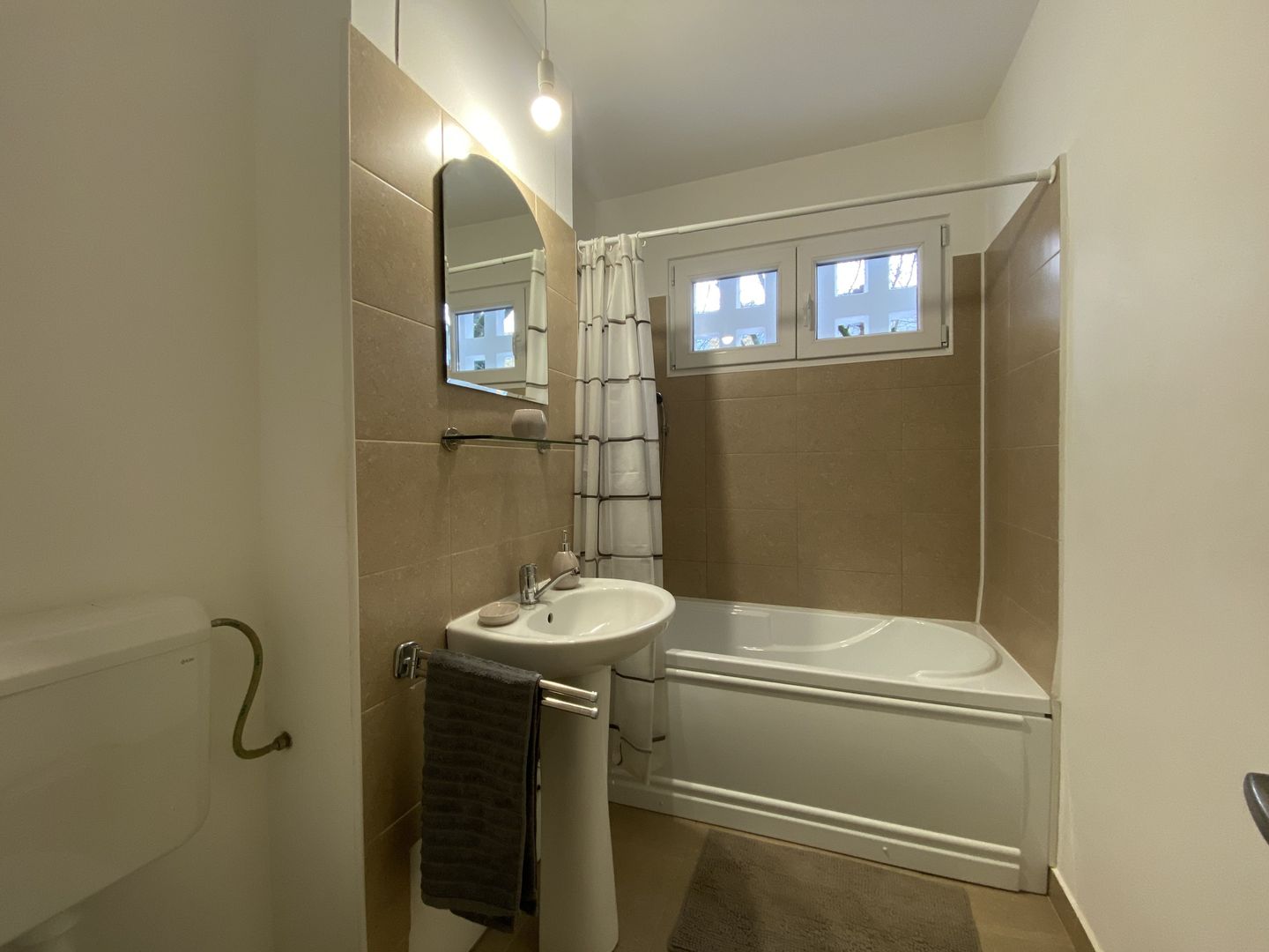 Apartament cu doua camere, Aparatorii Patriei, 79.000€ negociabil - Poză 12