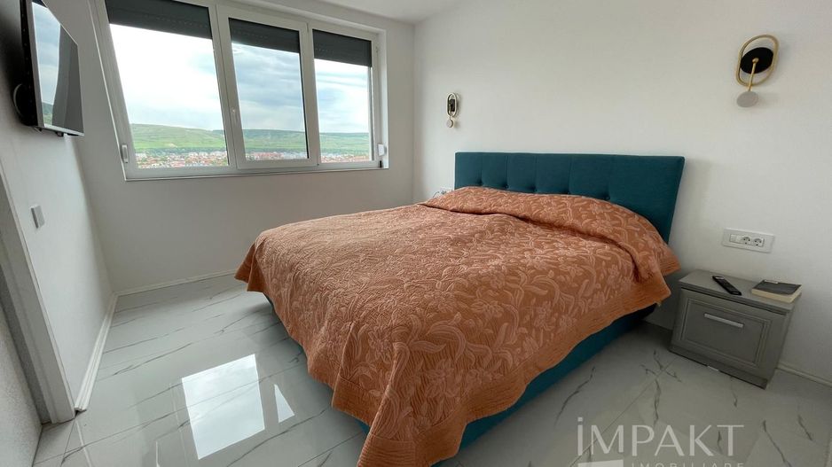 Penthouse Exclusivist cu 2 Terase Panoramice și Jacuzzi - Poză 6