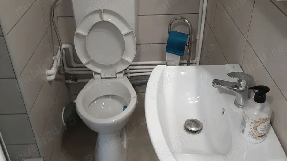 De închiriat apartament cu 1 cameră mobilat și utilat - Centru - Poză 3