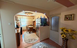 Apartament 2 camere, decomandat  - Cugir - Poză 4