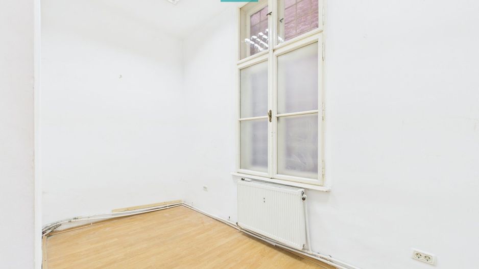 Apartament luminos cu 3 camere ultracentral - Arad - Poză 12