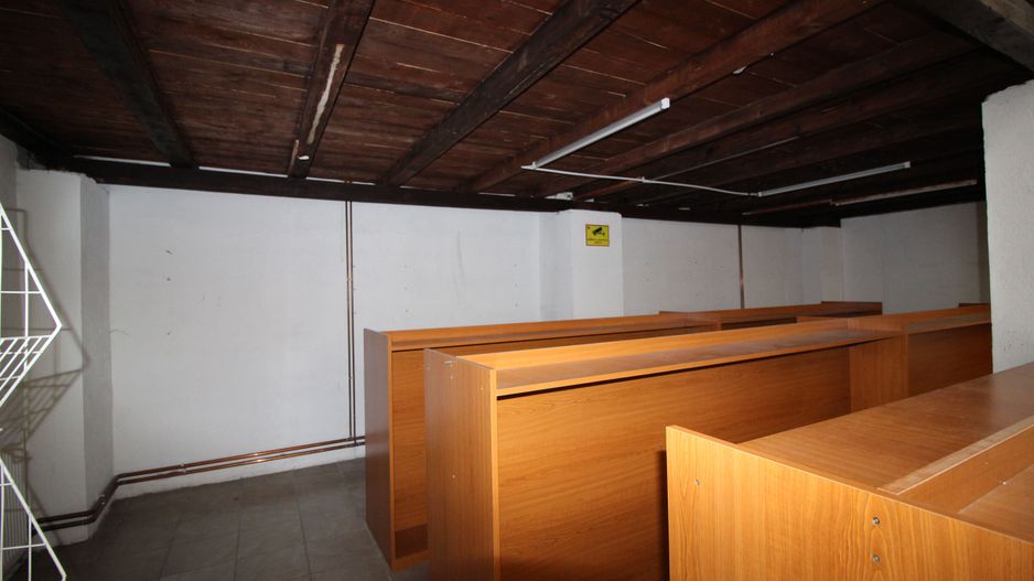 Spatiu comercial tip hala - zona semicentrala - Poză 24