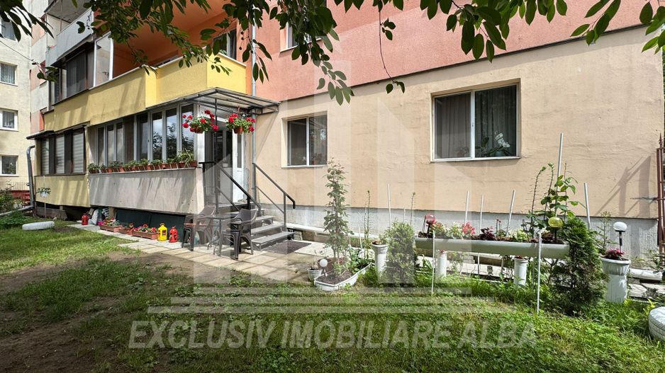 Apartament 3 camere decomandate | 67 mp | Curte | Cetate - Poză 8