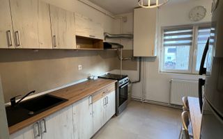 Apartament etaj 1, 3 camere,decomandat,confort 1, - Poză 3