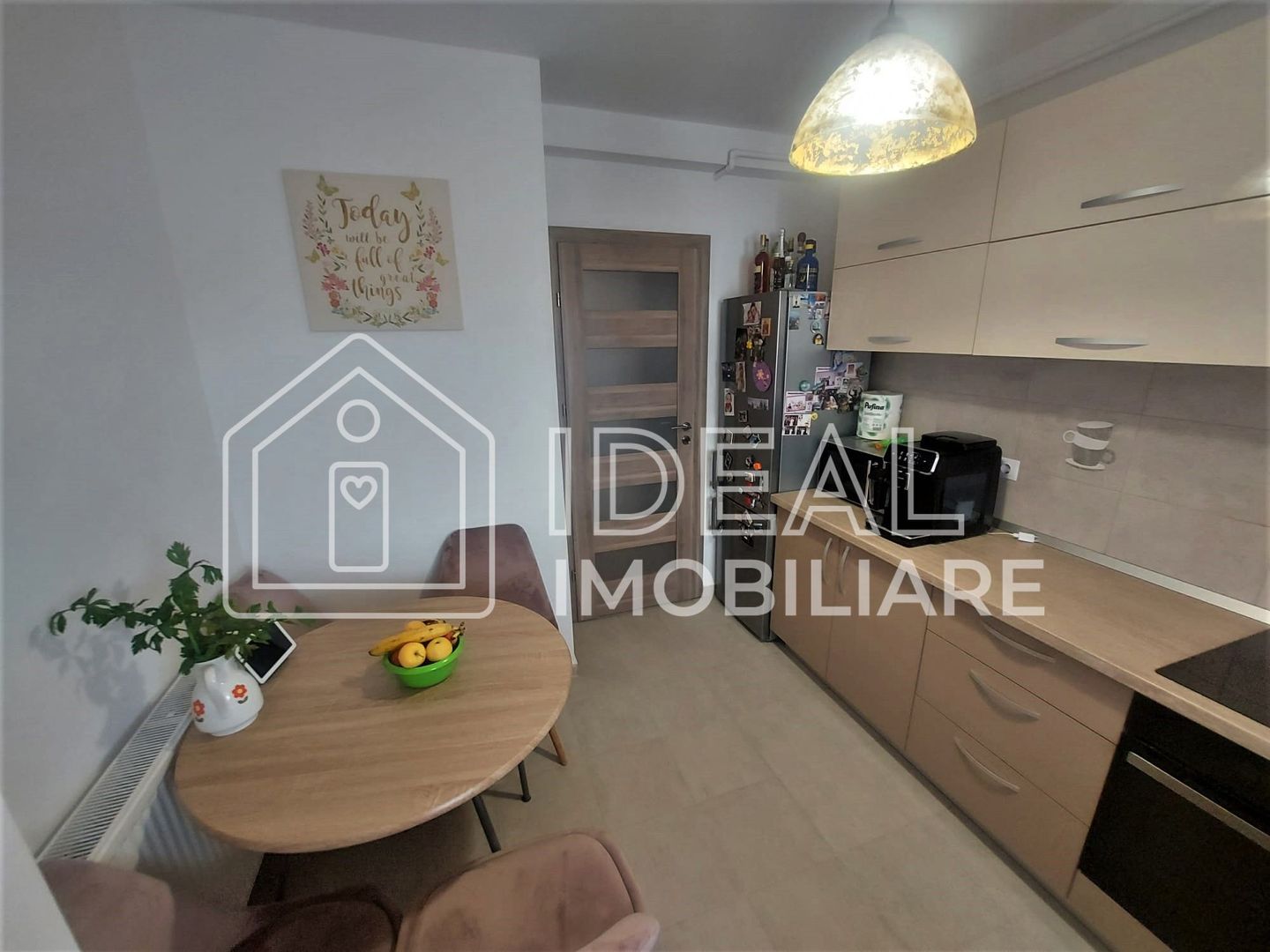 Apartament cu 4 camere in Selimbar, zona Pictor Brana - Poză 3