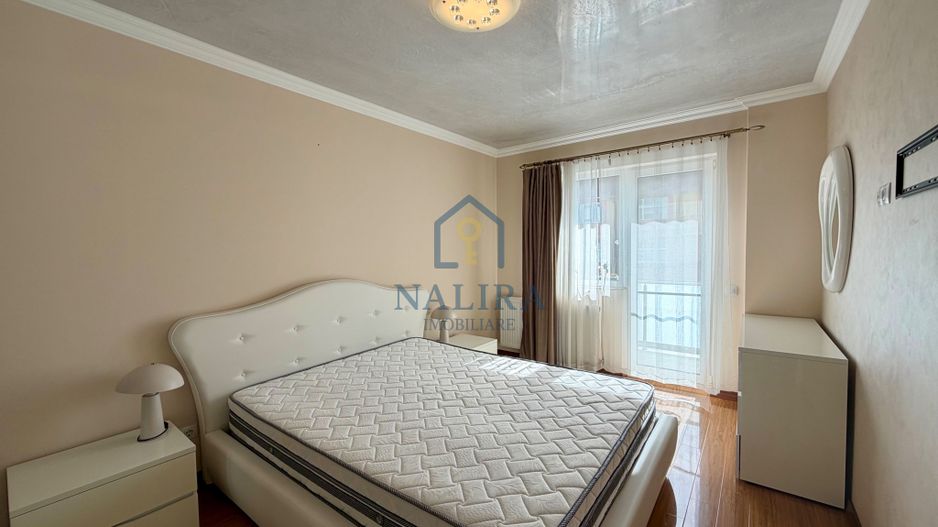 Apartament exclusivist cu 2 camere, loc de parcare - Poză 2