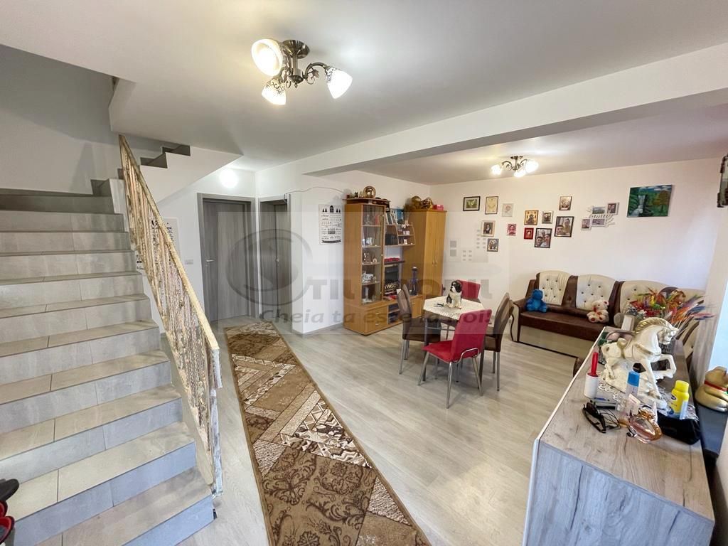 CASA  BUCIUM VISANI INSIRUITA  P+1 STATIE TRANSPORT PUBLIC - Poză 1