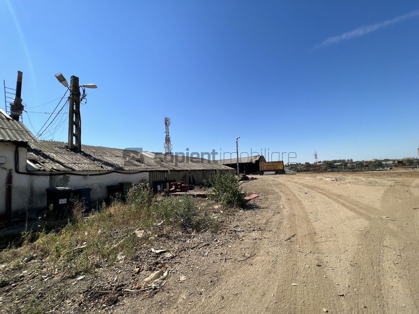 Sapient | Teren balastat și împrejmuit situat în car. Episcopia - Poză 4