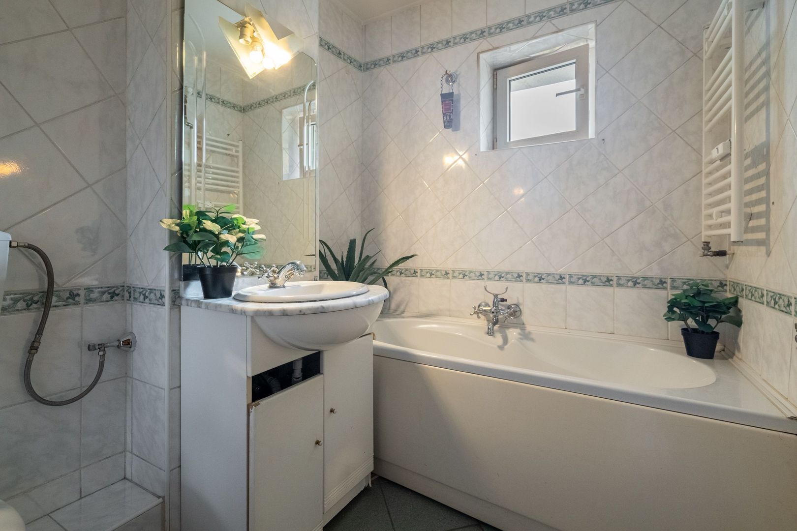 COMISION 0% - Apartament cu 4 camere Calea Calarasi - vedere laterala - Poză 17