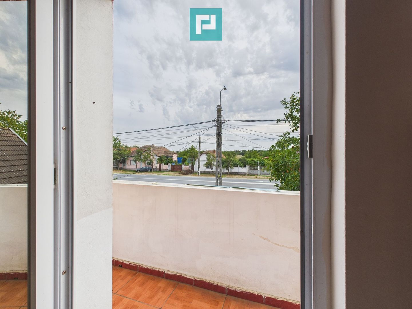 Casă cu 5 camere în Remetea Mare - Poză 12