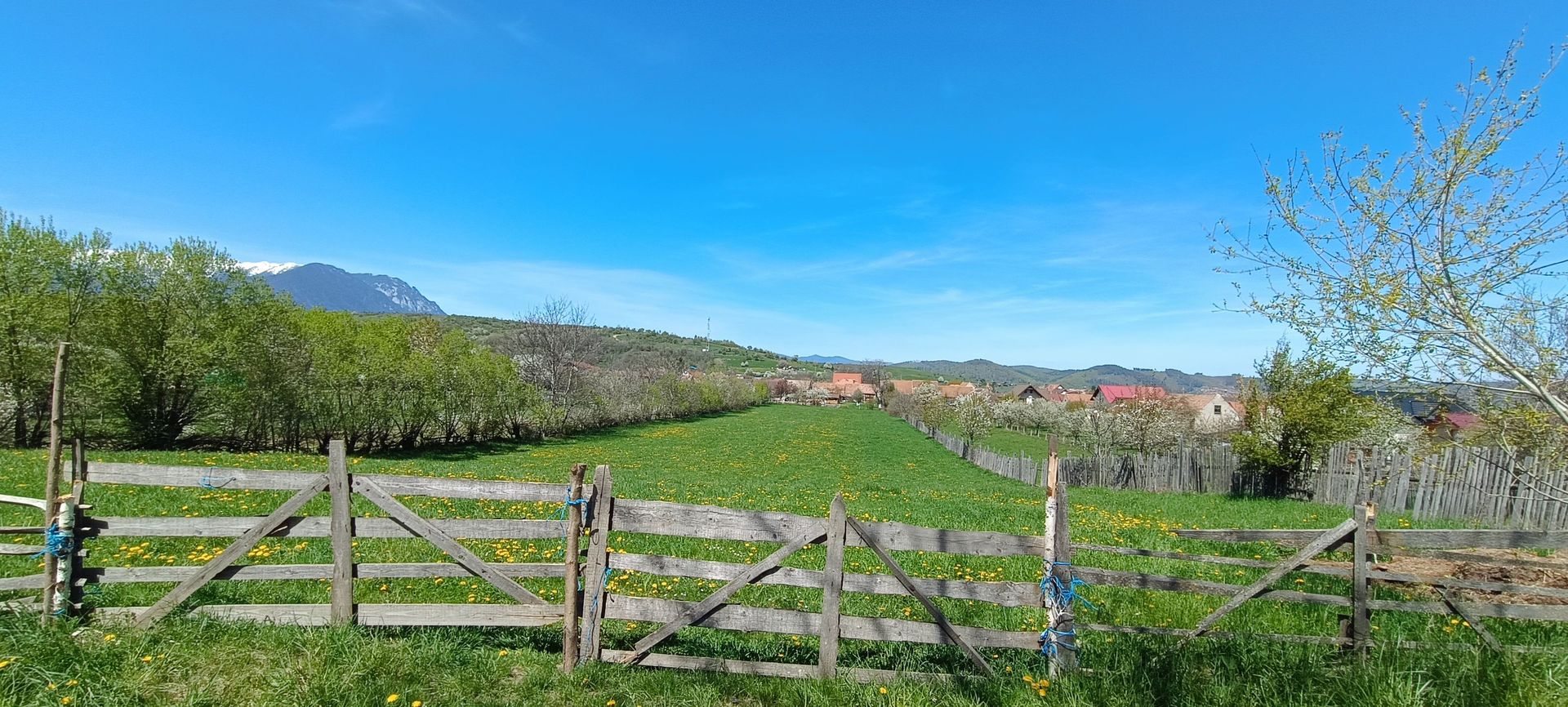 teren pretabil pensiune -casa,Zarnesti,4km de castelul Bran - Poză 2