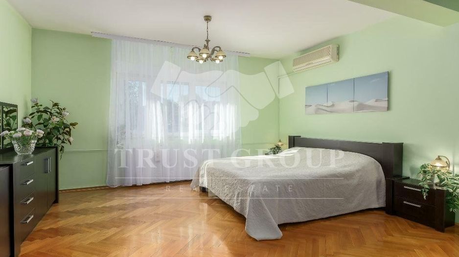 Casa 5 camere | Parcul Circului | Curte libera 300mp - Poză 12