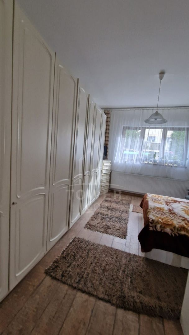 Casa individuala 10 camere Calea Poplacii - Poză 4