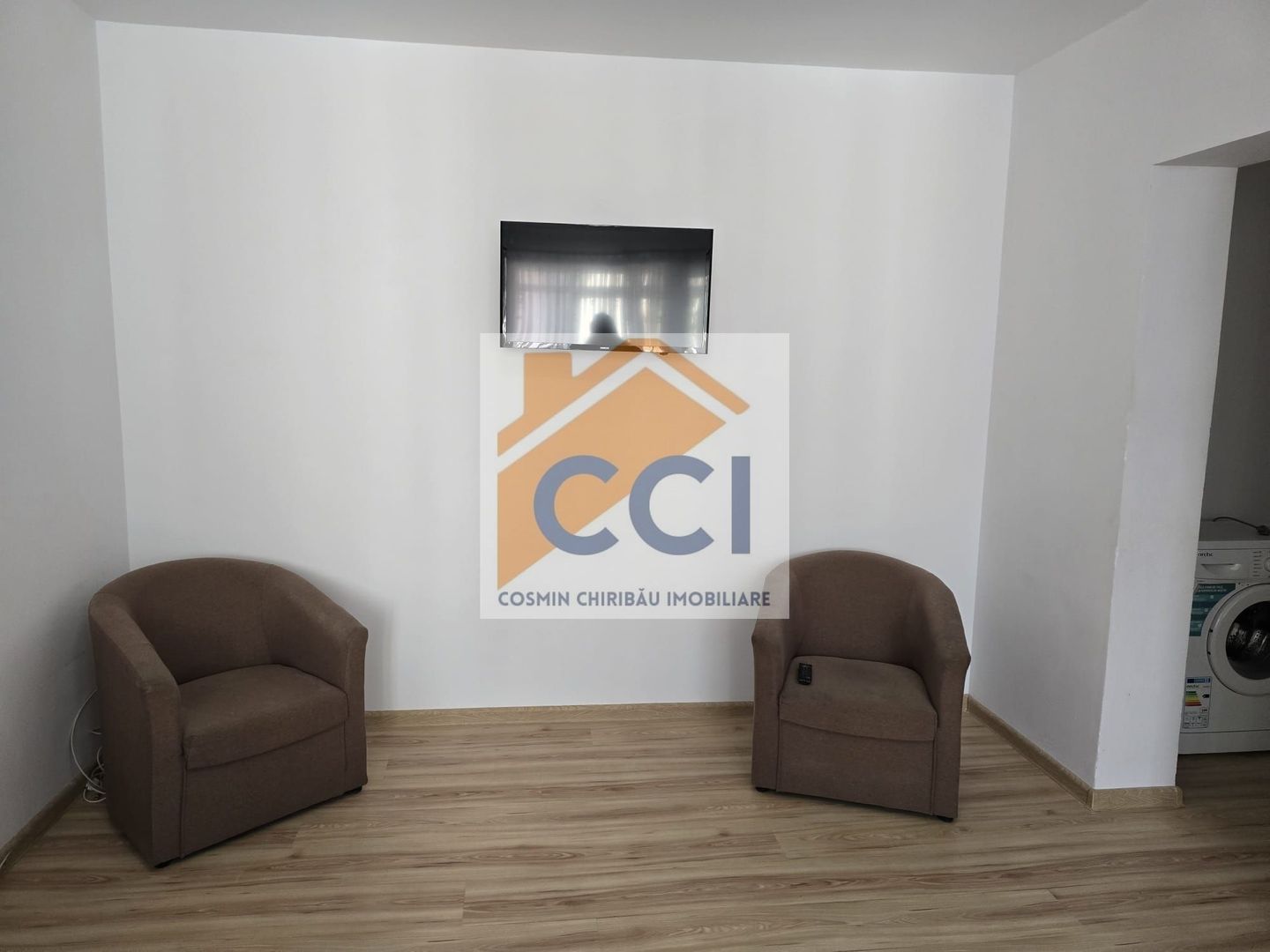 DE VÂNZARE - Apartament cu 2 camere în Bacău - Etaj 1 - Poză 6
