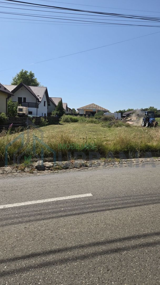 Teren intravilan horpaz - Poză 1