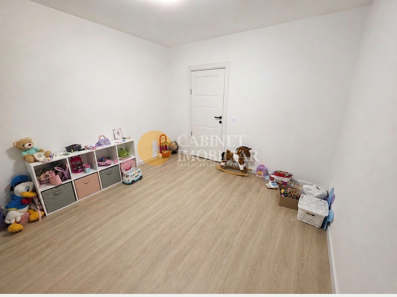 4 Camere Decomandat + 2 Bai  - 95 mp - Renovat  - Zona Mircea Cel Bătrân - Poză 3