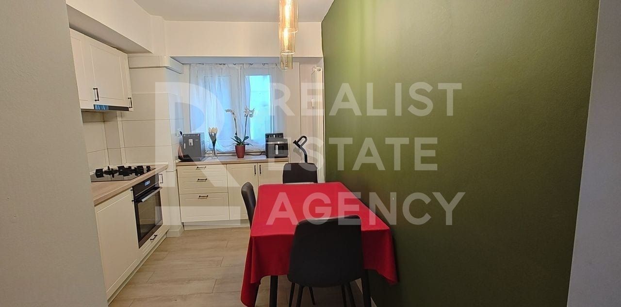 Vânzare, apartament, 4 camere, Lujerului - Poză 1