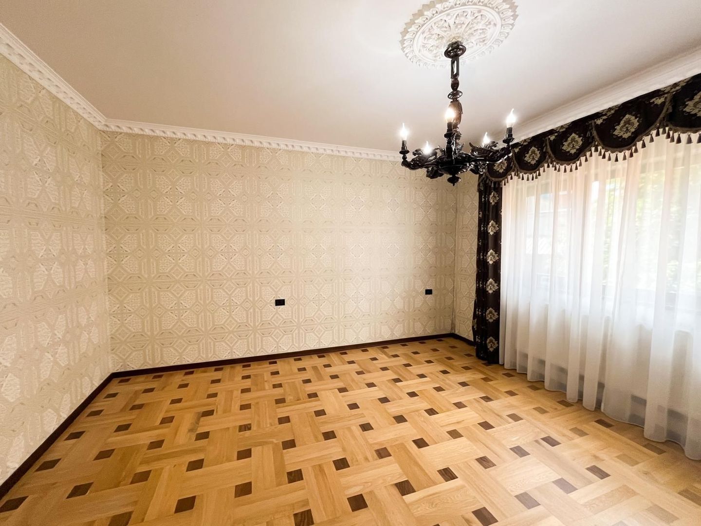 Eleganță și Liniște în Primăverii – Apartament cu 4 Camere Spațioase - Poză 3