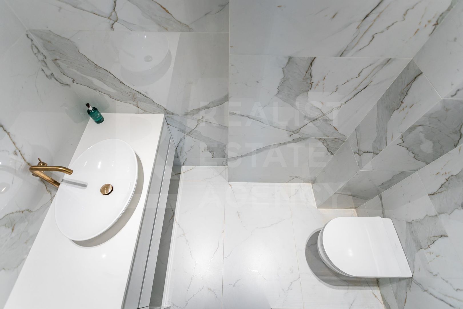 Apartament stilat în centrul diplomatic - Poză 12