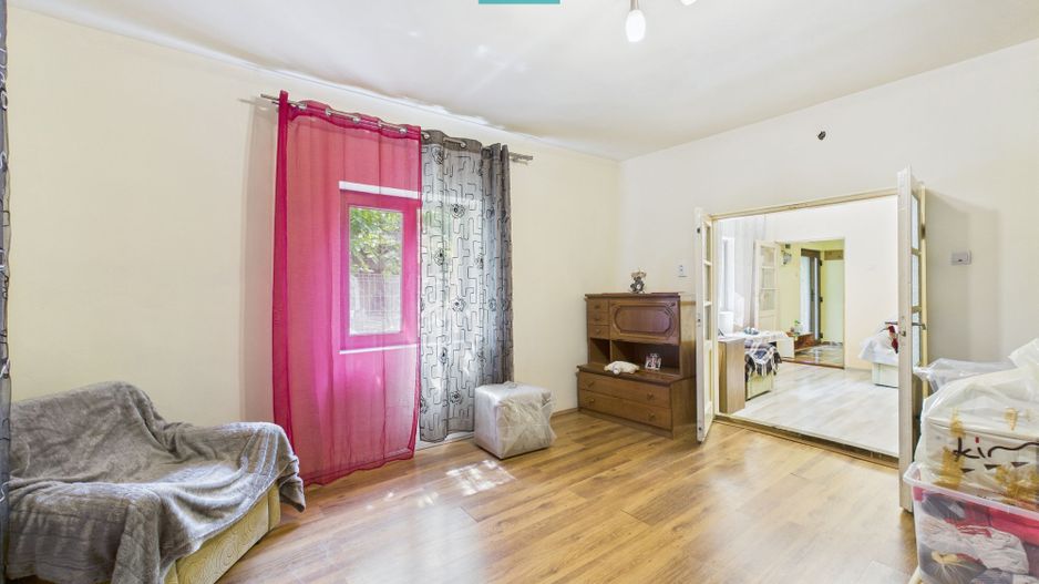 Casă de cărămidă in Grădiște - Poză 11