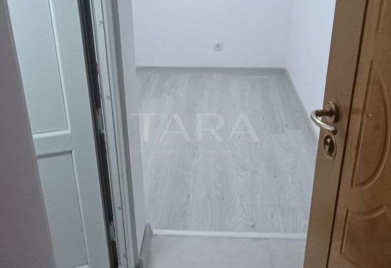 Garsonieră renovată pe strada Gârbău - Poză 2