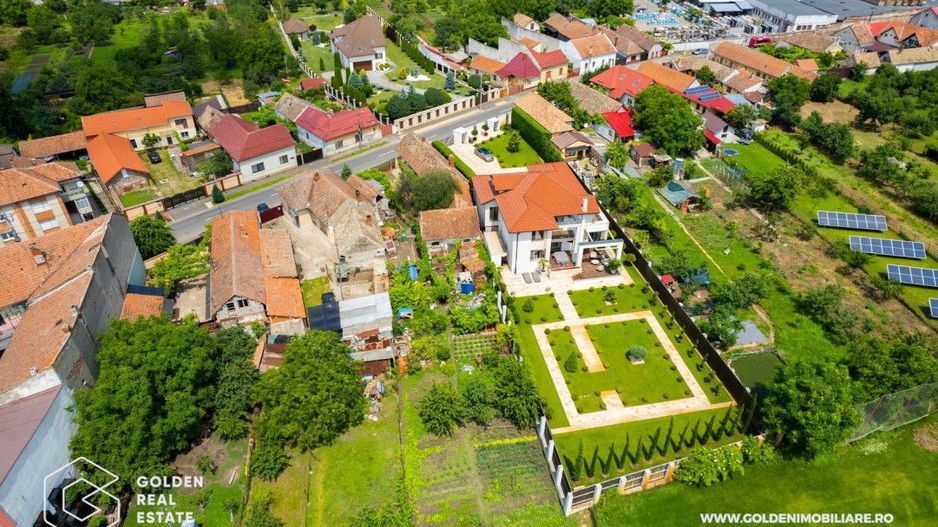 Teren intravilan cu casa demolabila, aproximativ 2000 mp, zona Aradul Nou - Poză 2