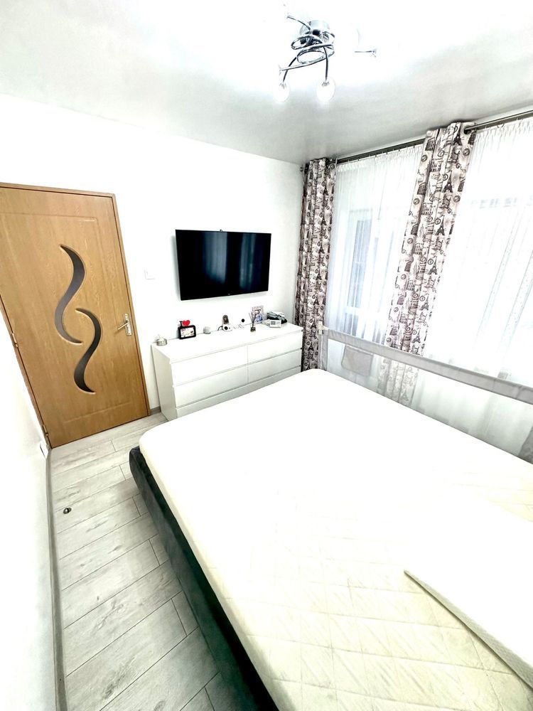 Apartament 3 camere decomandat zona lipovei .Proprietar - Poză 3