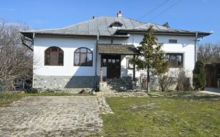 Proprietate de excepție în Lelești – la doar 8 km de Târgu Jiu - Poză 1