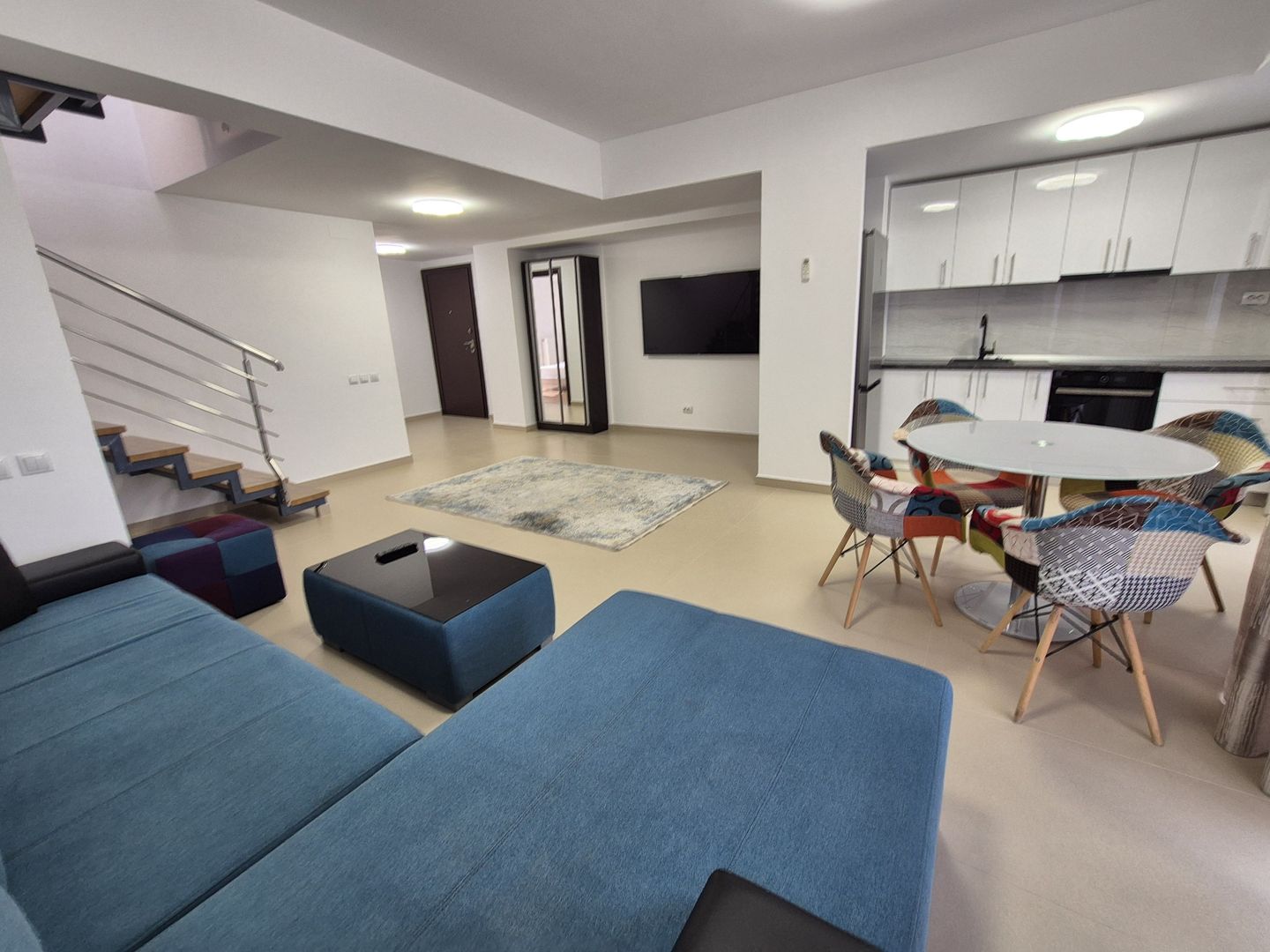 Penthouse exclusivist 134,17 mp + loc de parcare 50 euro/luna - Mall Vitan - Poză 2
