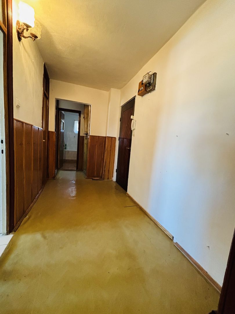 Apartament cu 2 camere, decomandat, Rogerius - Poză 4