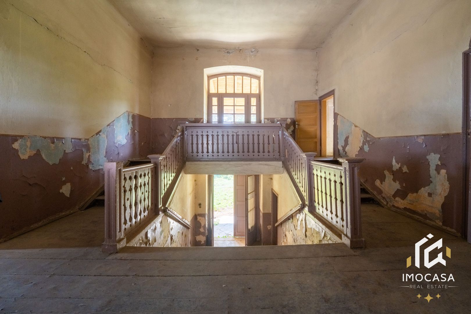 Vila Conac boieresc contelui Fabia 1920 de vânzare Păuliș Arad 2,4 ha - Poză 12