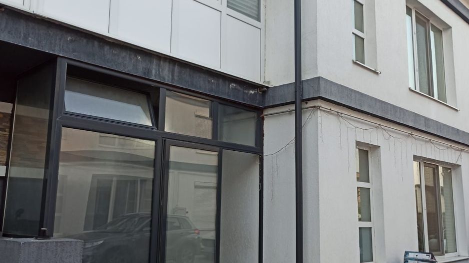 vila4cam2bai-curte-parcare-loc joaca-acces controlat-strOrizontului - Poză 2