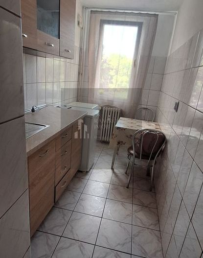Garsoniera decomandata etaj 1- 6 minute Metrou Piata Sudului - Poză 3
