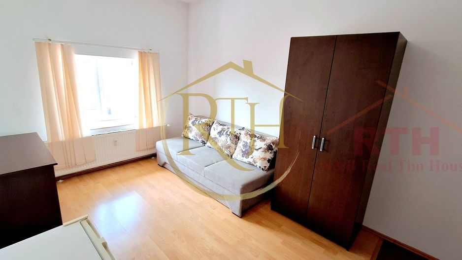 Oferim spre inchiriere garsoniera, loc de parcare, zona Soarelui - Poză 1