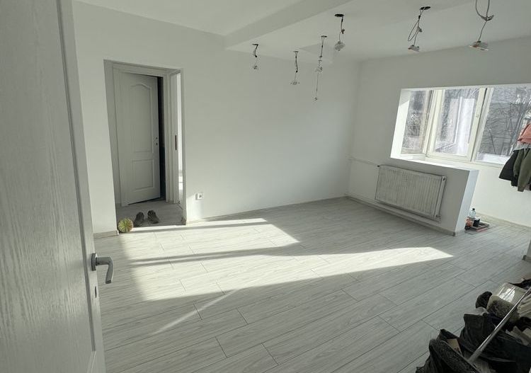 Girocului | 2 Camere | Etaj 2 | Renovat complet - Poză 1