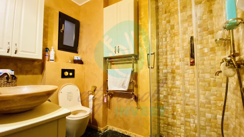 Apartament renovat complet, situat într-o zonă liniștită și centrală! - Poză 10