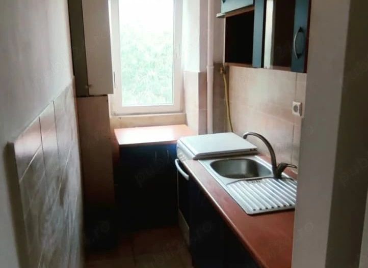 BRASADAS vinde ap 2 cam etaj 4/4. - Poză 3