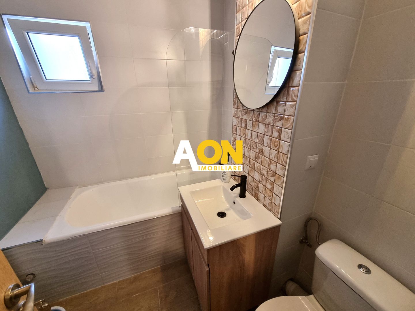 De vanzare apartament cu o camera,  zona Cetate - Poză 5
