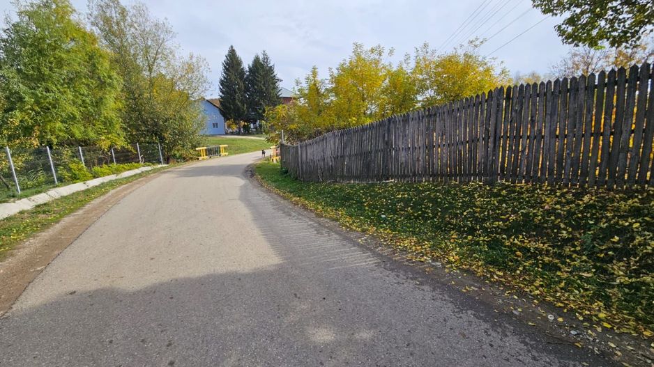 Teren intravilan 690 mp, utilități, lângă Spital Călinești - Poză 8