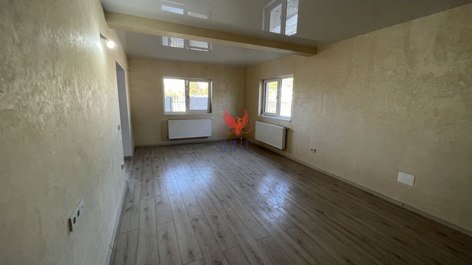 Vila Noua, Superba!! La cheie!! Bariera Valcii !! - Poză 1