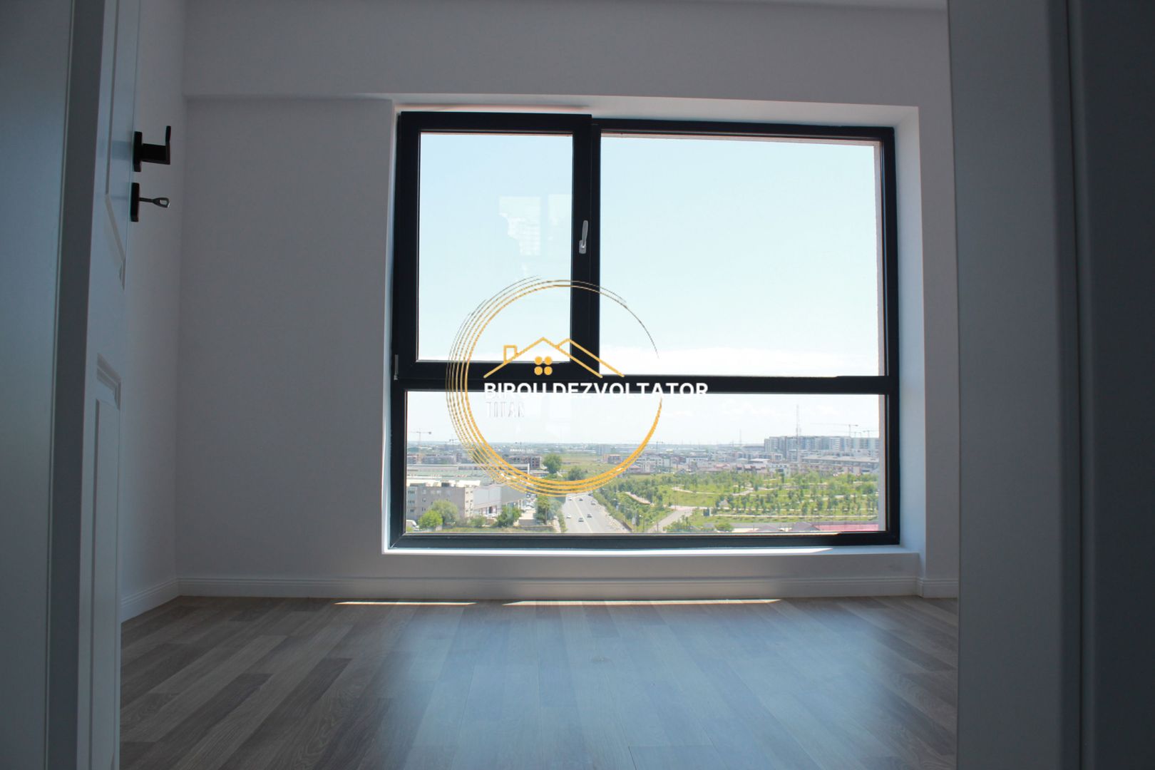 Premium decomandat zona verde metrou Teclu Pret promo titan pallady - Poză 4