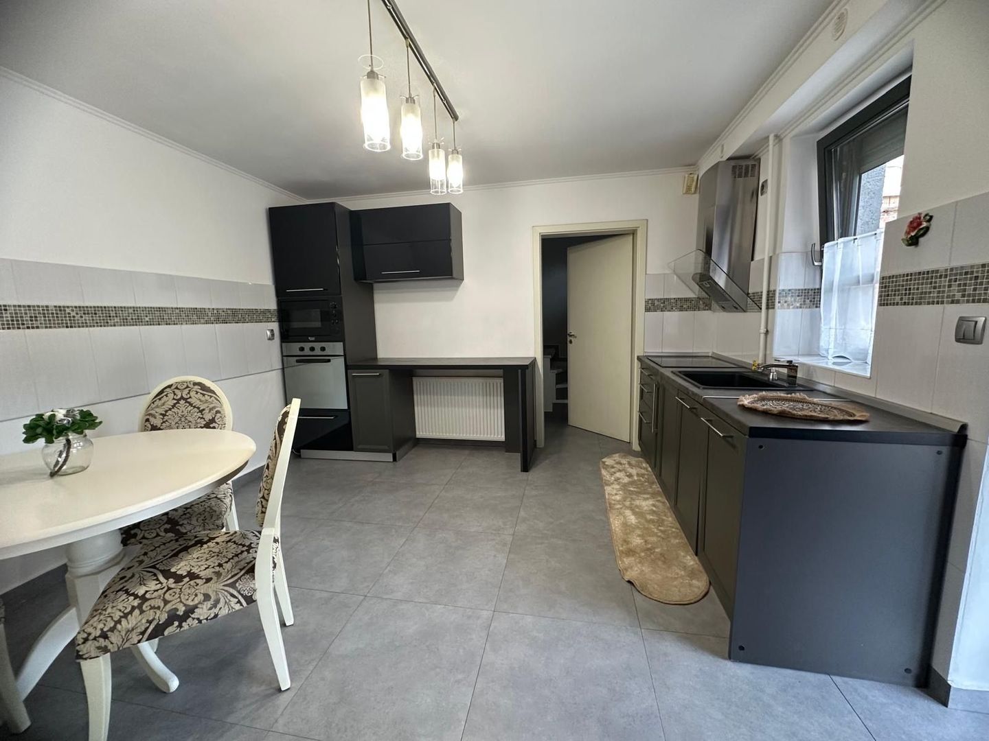 Vila cocheta la 5 min de Iulius Mall - Poză 9