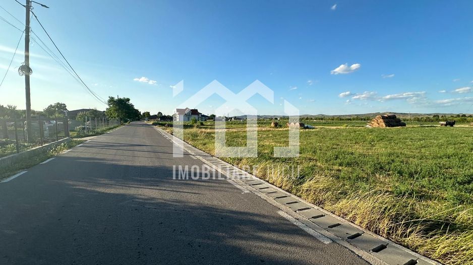 Teren intravilan construcție casă individuală 902 mp - Jucu de Sus - Poză 2