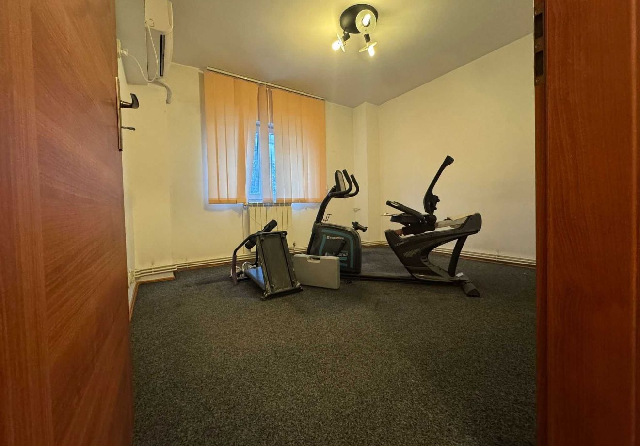 AP. 4 CAMERE STEFAN CEL MARE,PET-FRIENDLY, CENTRALA PROPRIE,REABILITAT - Poză 6