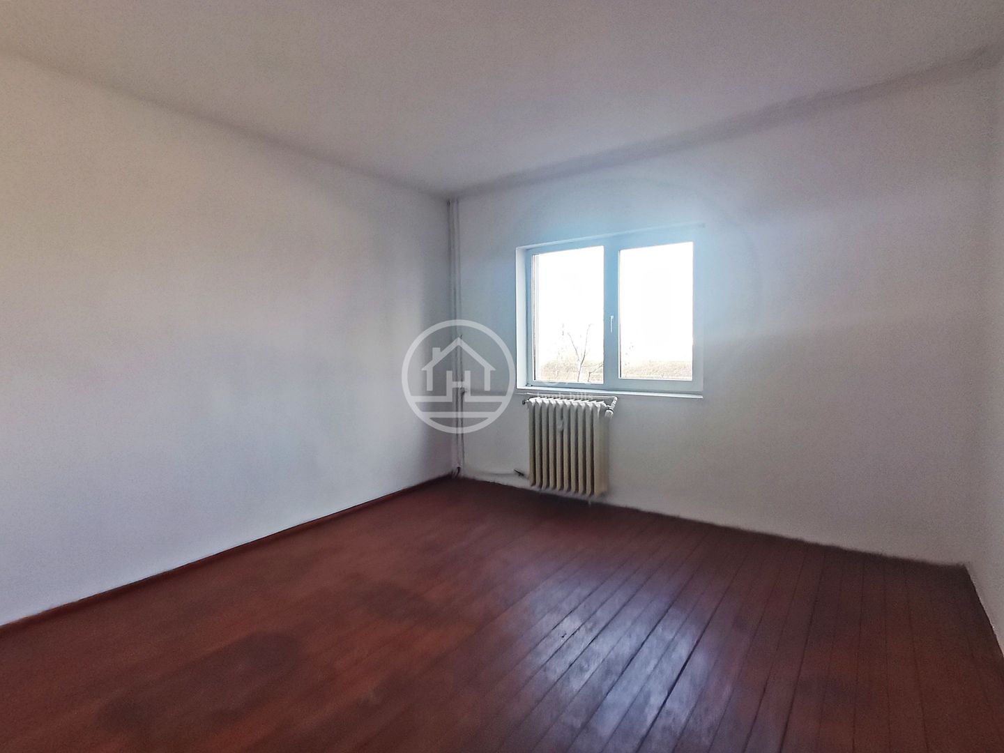 Apartament de vânzare cu 3 camere în zona Iosia , Oradea - Poză 10