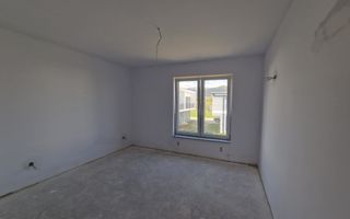 Casă 4 Camere - 110 MPU - 264 MP Teren - Terasa - Poză 3